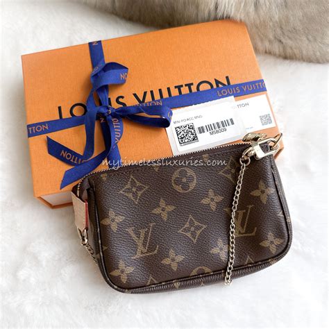 pochette louis vuitton coccodrillo|louis vuitton pochette.